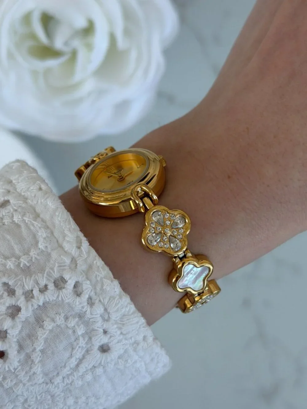 SKU0597Retro Gold White Women Minimalist Watch Bracelet Stainless steel+gift bag